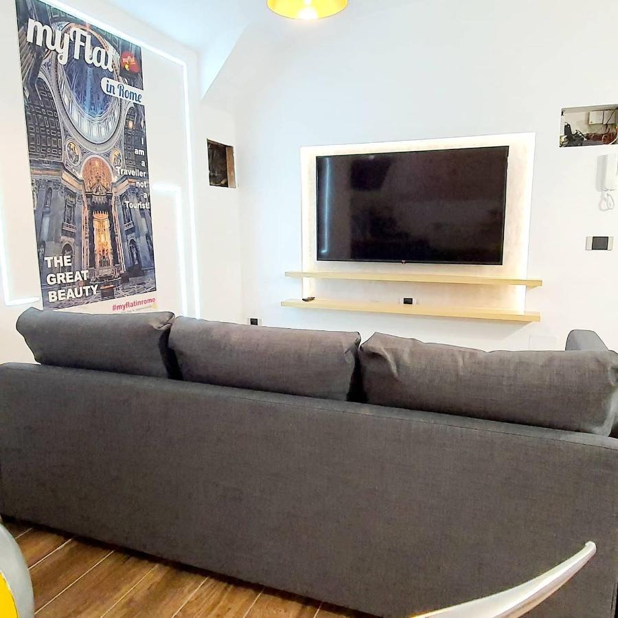 Cozy And Funny Apartment In Front Of Vatican Museums - Myflat In Рим Екстериор снимка