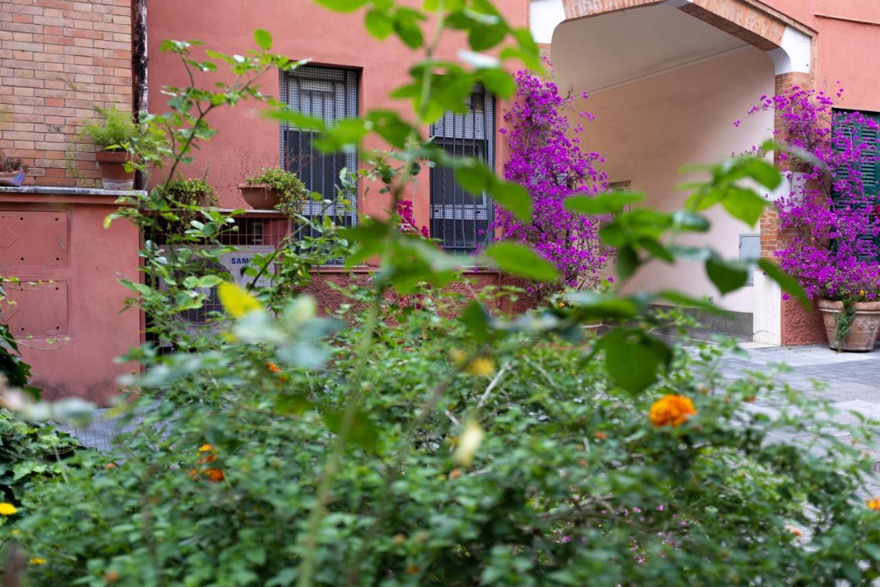 Cozy And Funny Apartment In Front Of Vatican Museums - Myflat In Рим Екстериор снимка