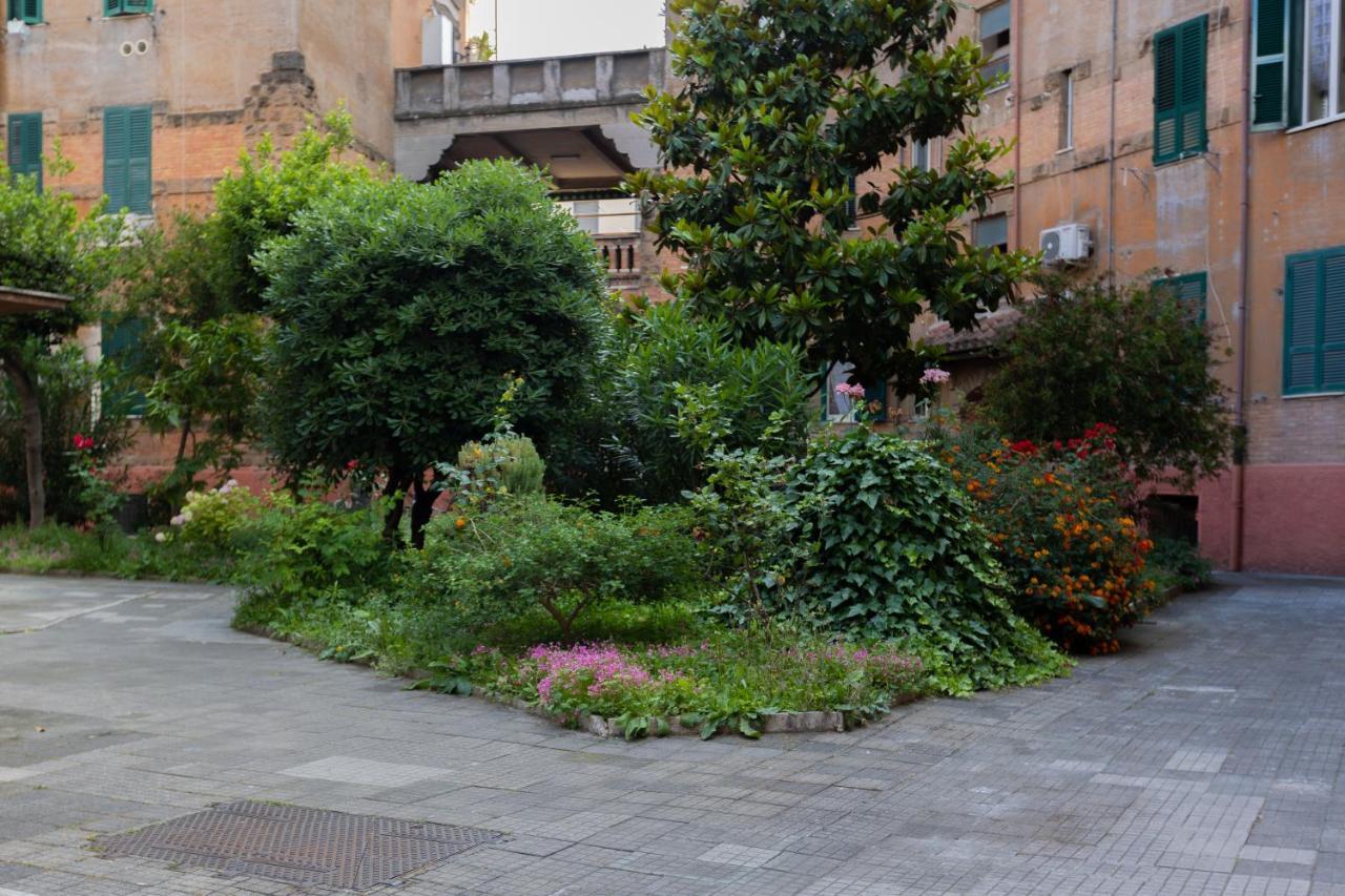 Cozy And Funny Apartment In Front Of Vatican Museums - Myflat In Рим Екстериор снимка