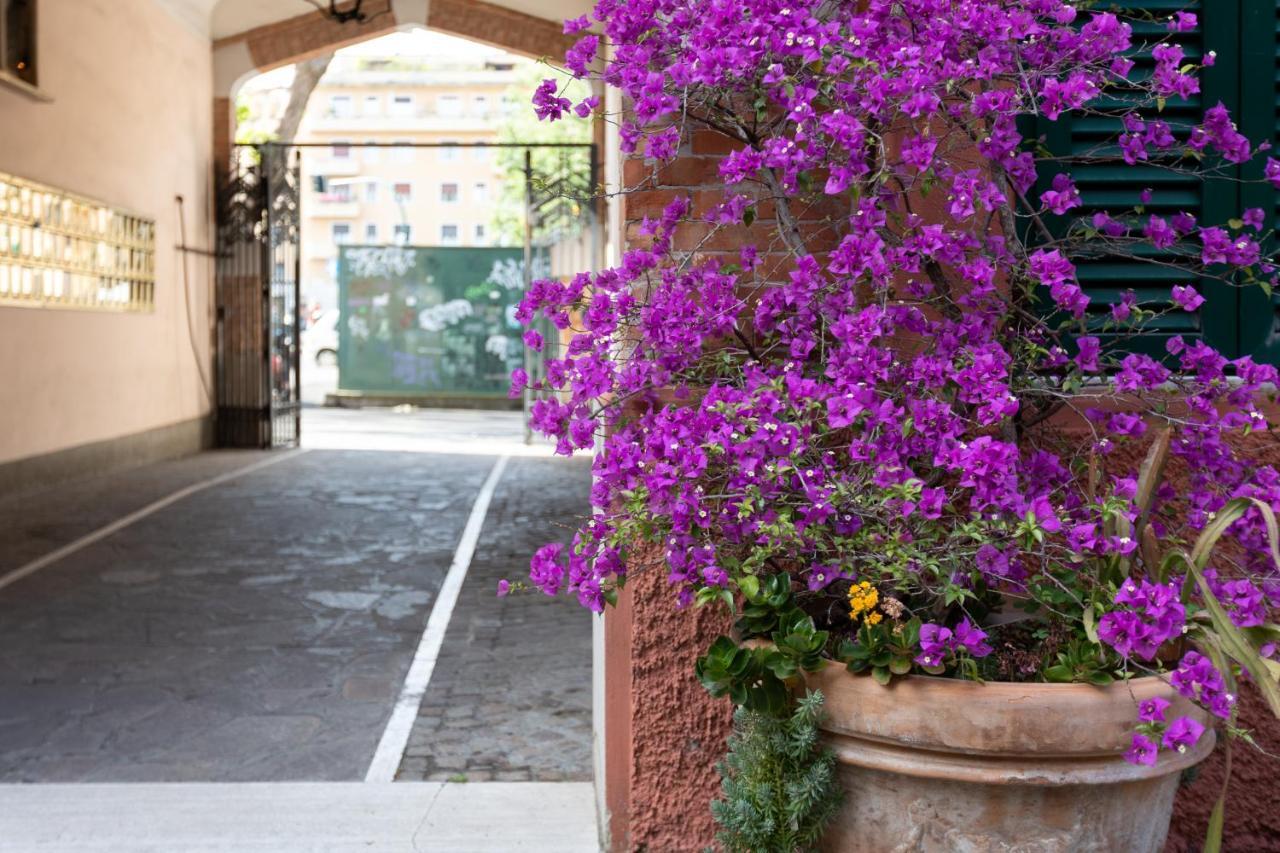 Cozy And Funny Apartment In Front Of Vatican Museums - Myflat In Рим Екстериор снимка